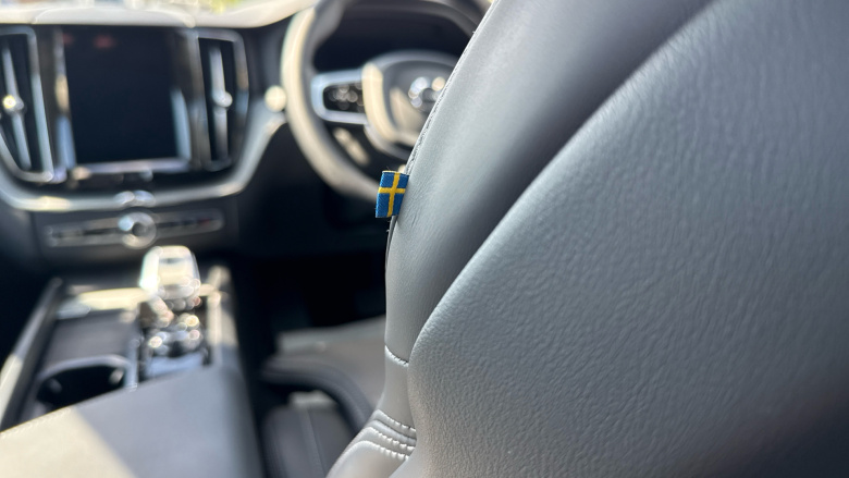 Volvo XC60 2.0 T8 [455] PHEV Ultra Dark 5dr AWD Geartronic Estate